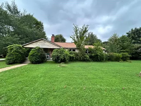 5760 Bunch Rd, Oak Ridge, NC 27310