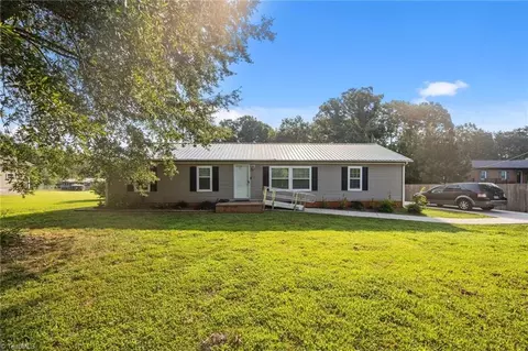 737 Westerly Park Rd, Eden, NC 27288