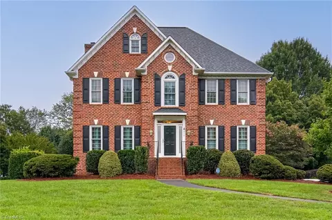 215 Fox Ridge Cir, Lewisville, NC 27023