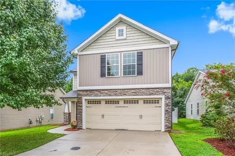 5531 Misty Hill Cir, Clemmons, NC 27012