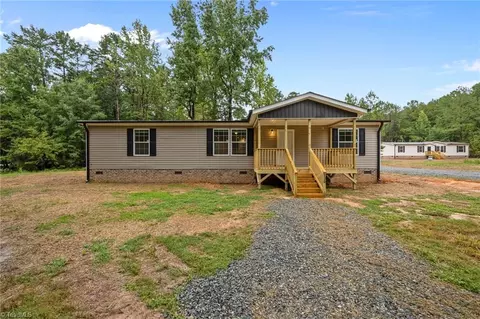 125 Asher Ln, Lexington, NC 27292