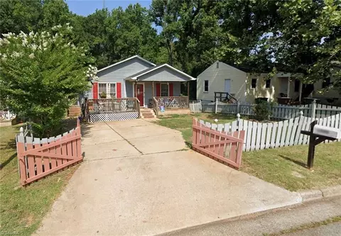 1202 Warren St, Greensboro, NC 27403