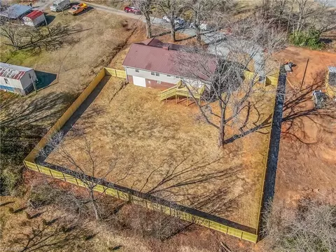 View/Area - 116 Knight St, King, NC 27021 photo 1 of 1