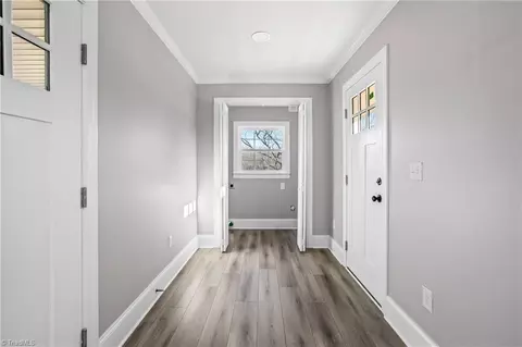 Entry Way - 116 Knight St, King, NC 27021 photo 2 of 4