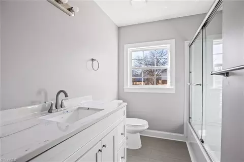 Bath - 116 Knight St, King, NC 27021 photo 2 of 3