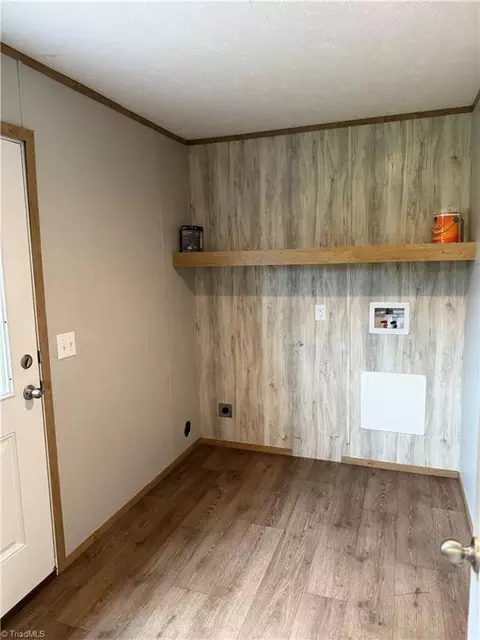 6064 Nc Highway 66, King, NC 27021 photo 8