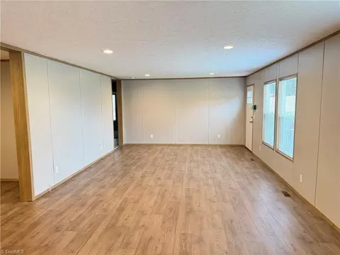 6064 Nc Highway 66, King, NC 27021 photo 14