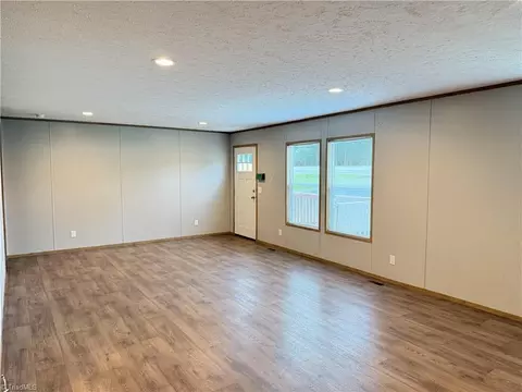 6064 Nc Highway 66, King, NC 27021 photo 20