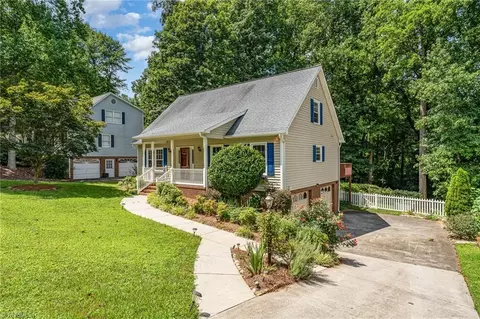 204 Bradberry Ln, Winston Salem, NC 27104