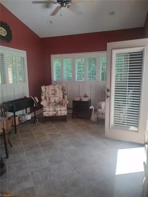 4134 Coachmans Ct, High Point, NC 27265 photo 17