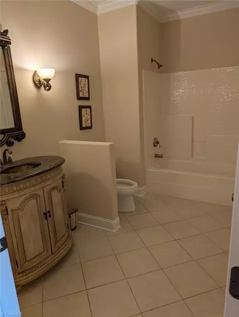4134 Coachmans Ct, High Point, NC 27265 photo 14