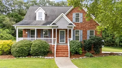 596 Garden Valley Dr, Winston Salem, NC 27107
