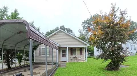 1620 Trogdon St, Greensboro, NC 27403
