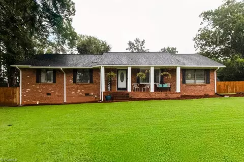 7008 Welborn Rd, Trinity, NC 27370