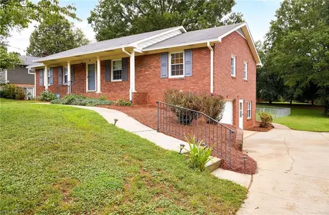 2507 Amesbury Rd, Winston Salem, NC 27103