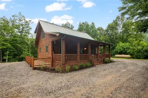 5864 Brocktown Rd E, Moravian Falls, NC 28654