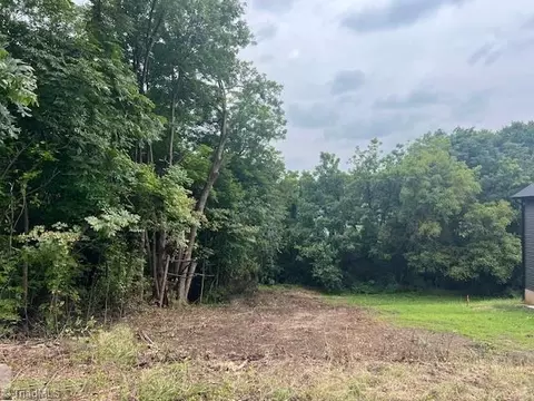 703 Langford Ave, High Point, NC 27260