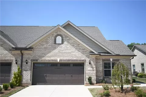 1569 Oakbluffs Dr, Colfax, NC 27235