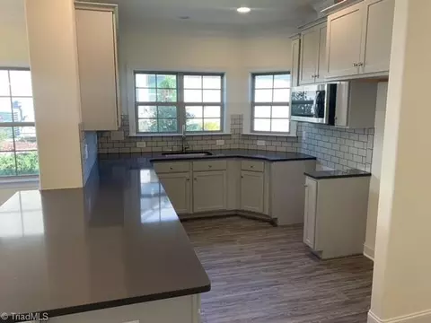 Kitchen - 1569 Oakbluffs Dr, Colfax, NC 27235 photo 1 of 1