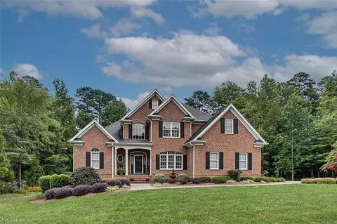 1949 Horse Carriage Ln, Asheboro, NC 27205