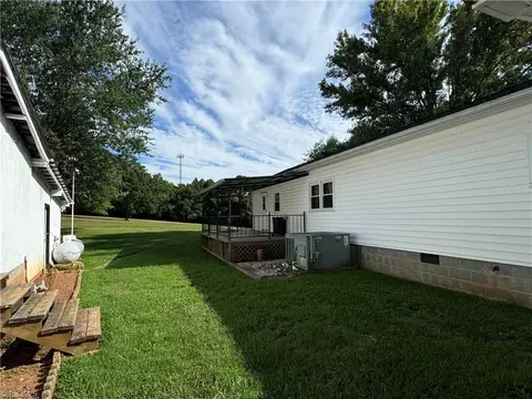 11684 Austin Traphill Rd, Traphill, NC 28685 photo 14