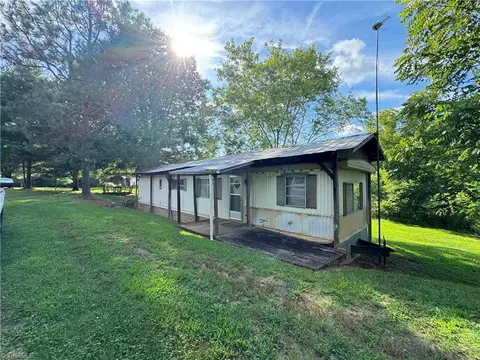 11684 Austin Traphill Rd, Traphill, NC 28685 photo 16
