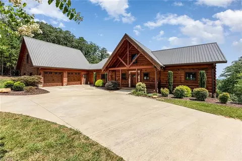 1220 Sierra Trace Rd, Denton, NC 27239