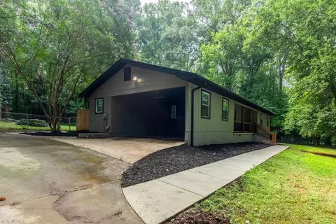 255 Back Creek Rd, Asheboro, NC 27205