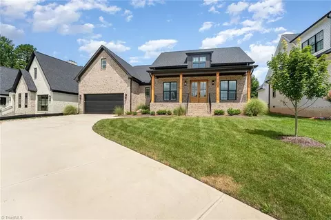3902 Tee Island Ct, Greensboro, NC 27407