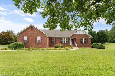 2531 Slate Rd, King, NC 27021