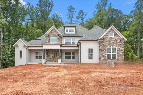 8015 Cranston Ct, Oak Ridge, NC 27310