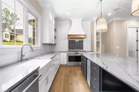 Kitchen - 8015 Cranston Ct, Oak Ridge, NC 27310 photo 4 of 5