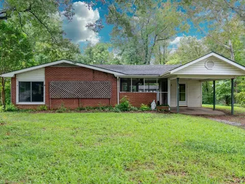 513 Stokes Rd, Graham, NC 27253