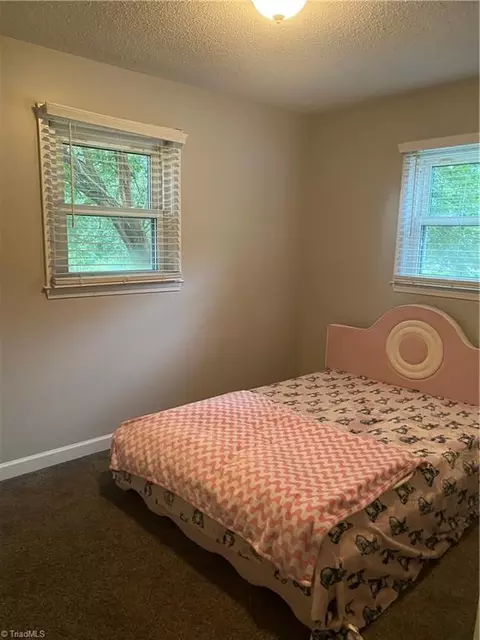 Bedroom - 4966 Fairview Ct, Trinity, NC 27370 photo 2 of 4