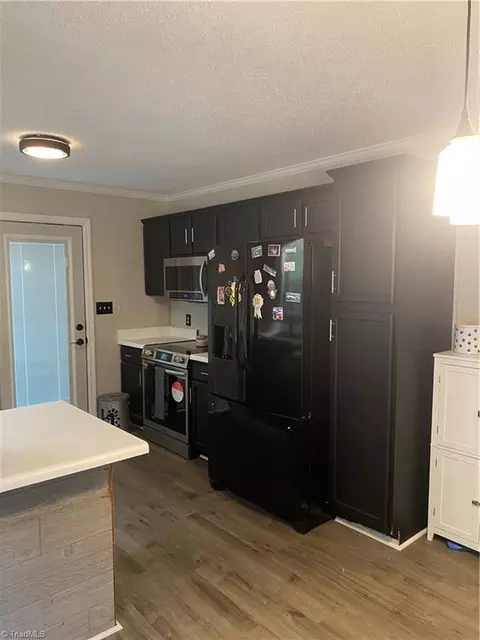 Kitchen - 4966 Fairview Ct, Trinity, NC 27370 photo 3 of 5