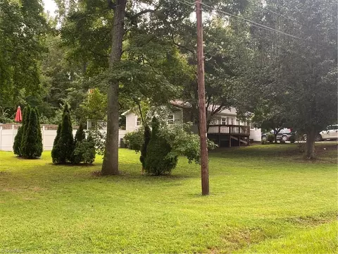 Exterior - 4966 Fairview Ct, Trinity, NC 27370 photo 1 of 17