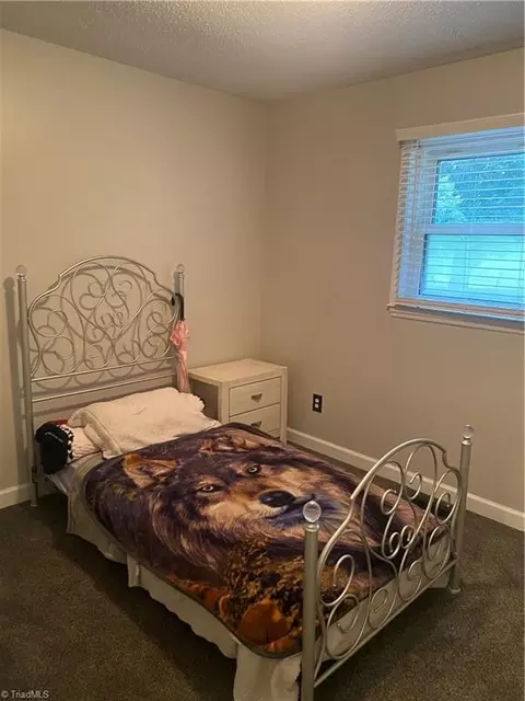 Bedroom - 4966 Fairview Ct, Trinity, NC 27370 photo 1 of 4