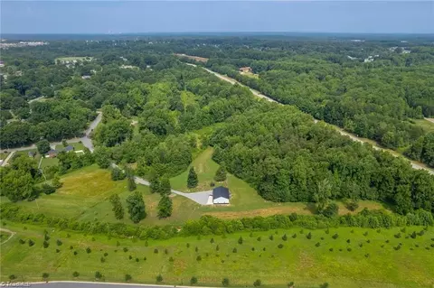 100 Wilchester Ln, Kernersville, NC 27284