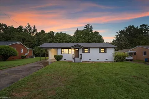 639 Holly St, Burlington, NC 27217