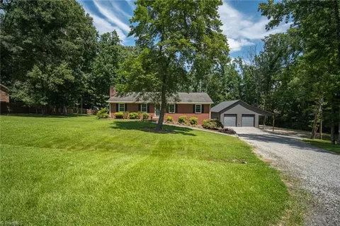 269 Hillside Ct, Winston Salem, NC 27107