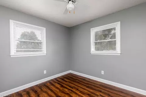 Bedroom - 4043 Rollingwood Dr, Trinity, NC 27370 photo 2 of 3