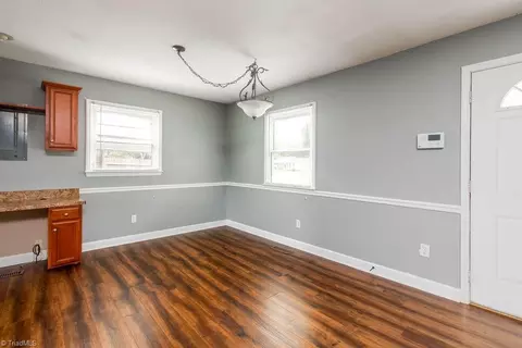 Living - 4043 Rollingwood Dr, Trinity, NC 27370 photo 4 of 4