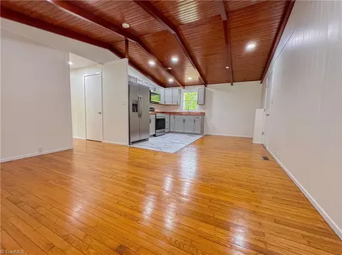 Living - 5326 Nola St, Trinity, NC 27370 photo 2 of 3