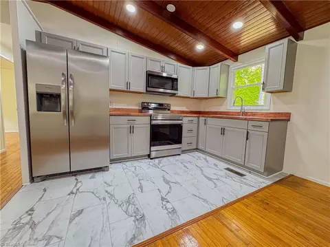 Kitchen - 5326 Nola St, Trinity, NC 27370 photo 2 of 2