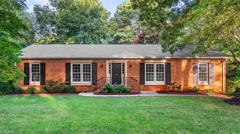 1817 Beechtree Rd, Greensboro, NC 27408