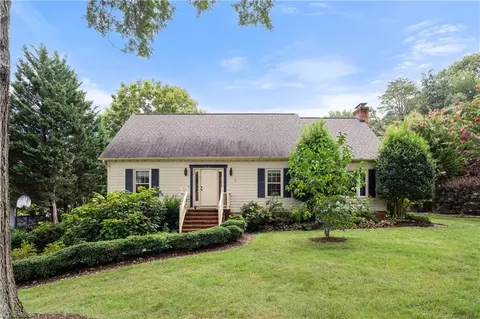 4121 Allistair Rd, Winston Salem, NC 27104