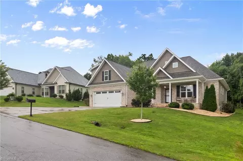 6988 Orchard Path Dr, Clemmons, NC 27012 photo 2