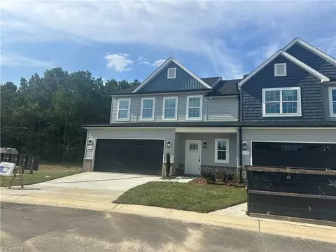 205 Oakdale Forest Ct #8, Jamestown, NC 27282