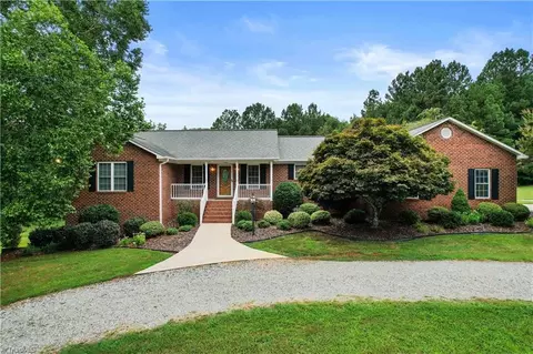 743 Becks Nursery Rd, Lexington, NC 27292