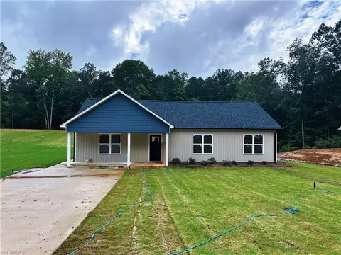147 Yellowbell Dr, Lexington, NC 27292